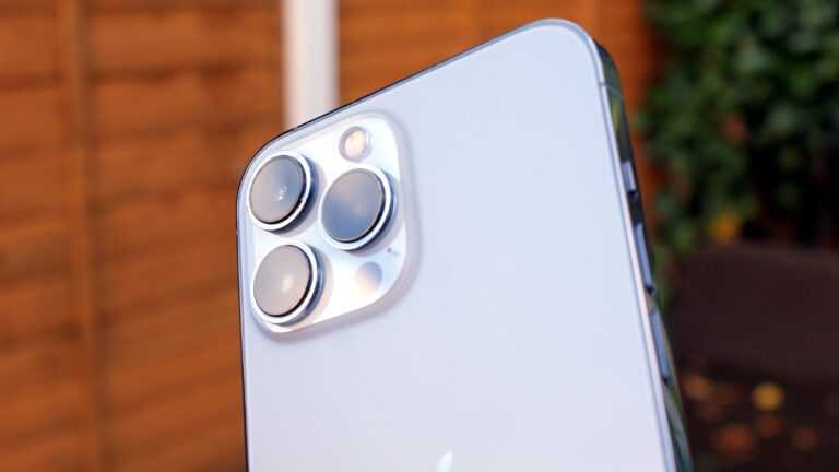 iPhone 13 Pro Max Size